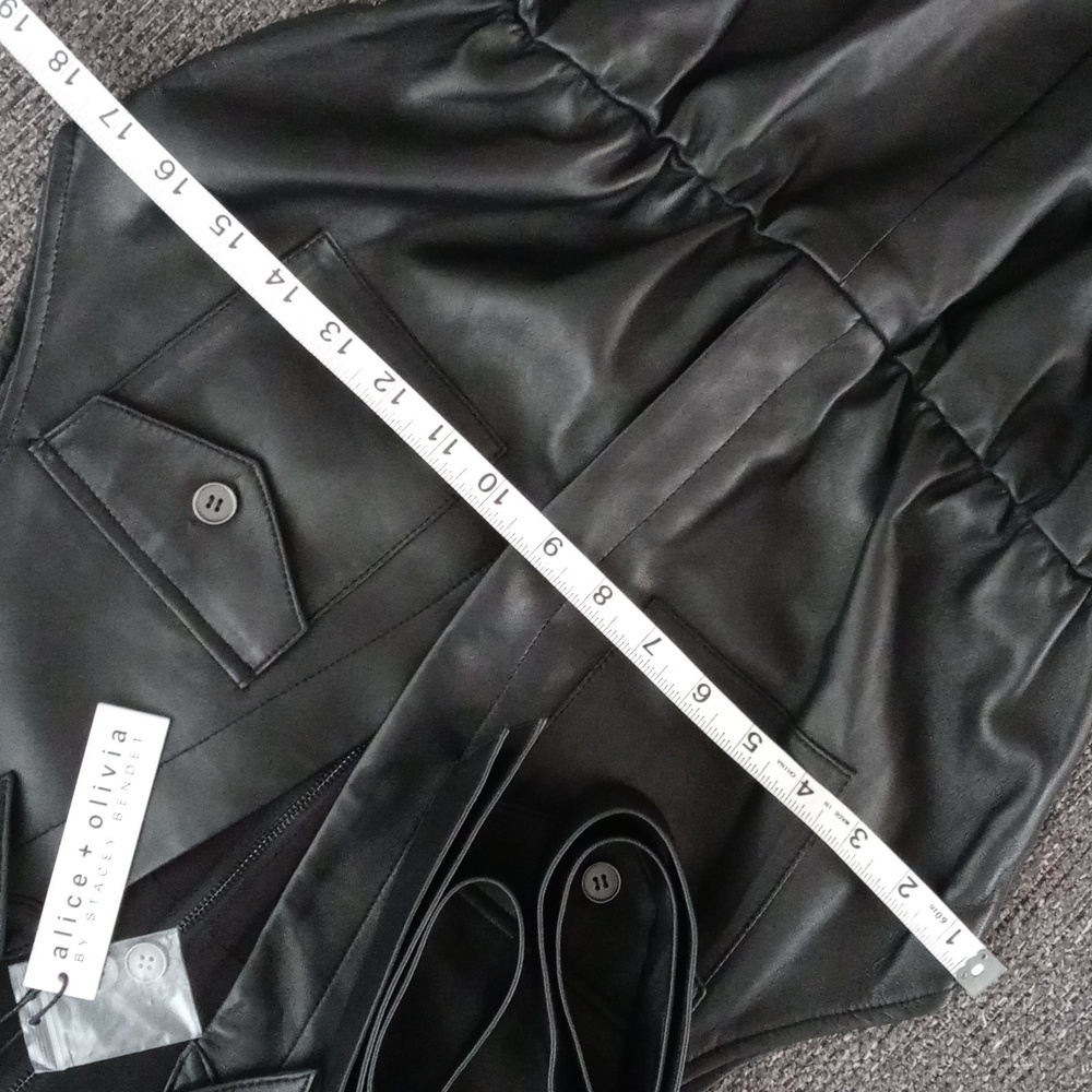 🆕️ 🖤Alice + Olivia🖤 - Black Lamb Leather Sleeveless Romper - Picture 13 of 16